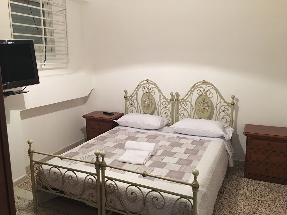 B&B Magna Grecia Crotone Exterior photo